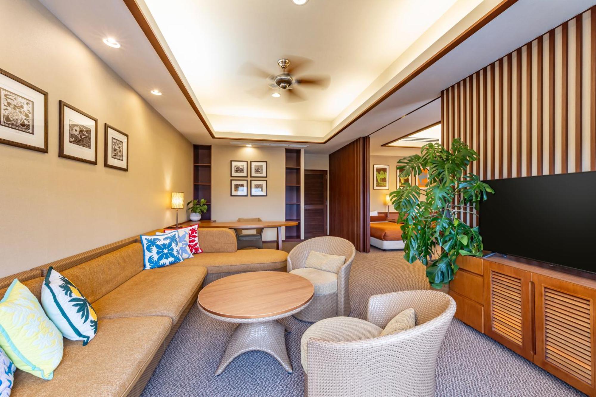 איוואקי Spa Resort Hawaiians Monolith Tower מראה חיצוני תמונה